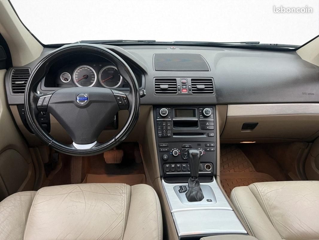 VOLVO XC90, photo 2